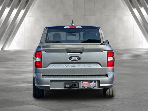 Carbonized Gray Metallic 2026 Ford Maverick Lobo Standard