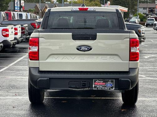 2025 Ford Maverick XL
