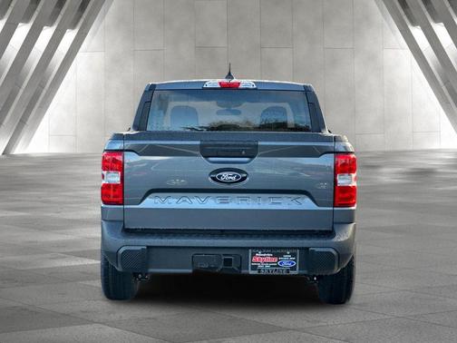 Carbonized Gray Metallic 2026 Ford Maverick XL