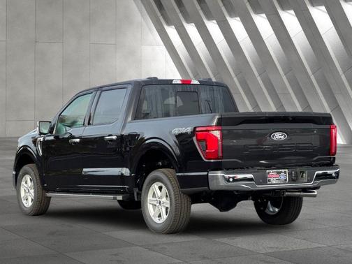 Black Metallic 2025 Ford F-150 XLT