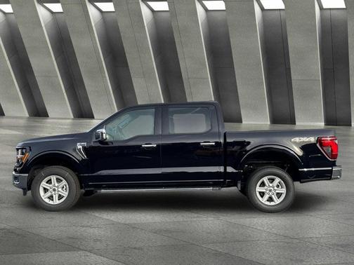 Black Metallic 2025 Ford F-150 XLT