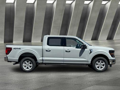 Avalanche 2026 Ford F-150 XLT