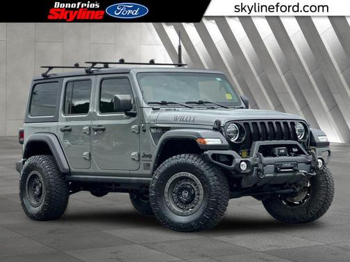 Sting-Gray Clearcoat 2021 Jeep Wrangler Willys