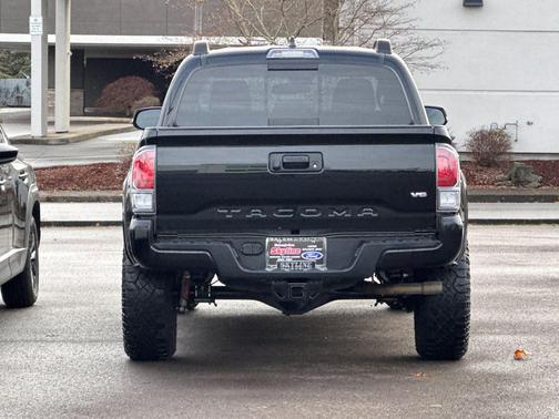 2022 Toyota Tacoma V6