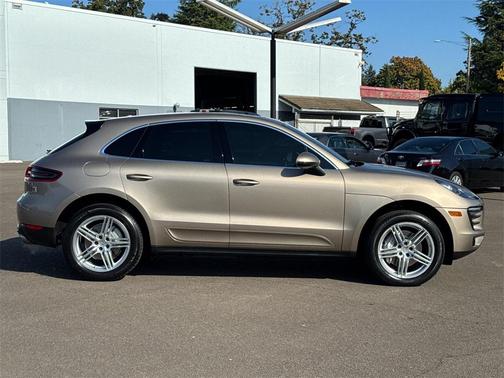 2017 Porsche Macan S