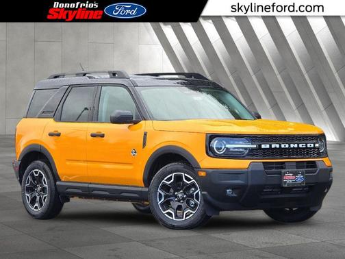 Orange Fury Metallic Tri-Coat 2026 Ford Bronco Sport Outer Banks SUV