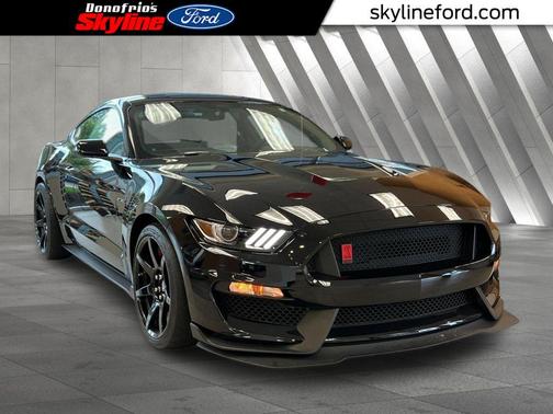 2017 Ford Shelby GT350 Base