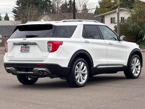 2023 Ford Explorer Platinum