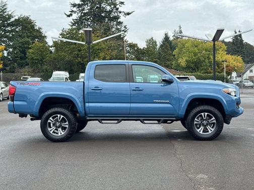2019 Toyota Tacoma TRD Sport