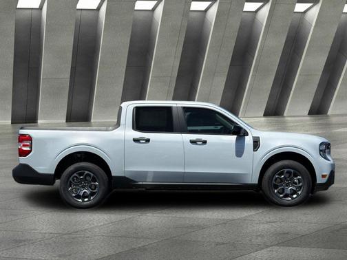 Space White Metallic 2026 Ford Maverick XLT
