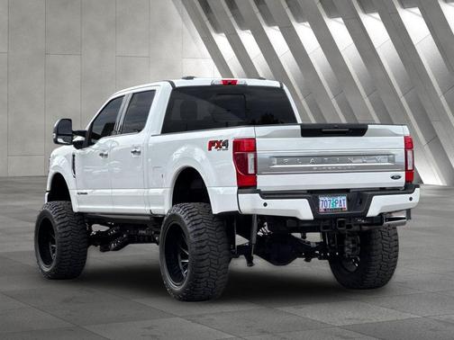 2022 Ford F-350 Platinum