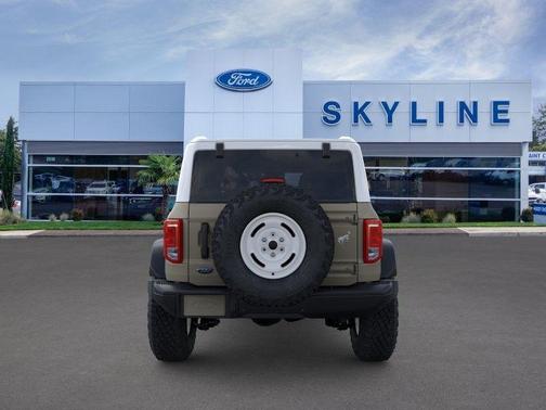 Desert Sand 2026 Ford Bronco Heritage Edition