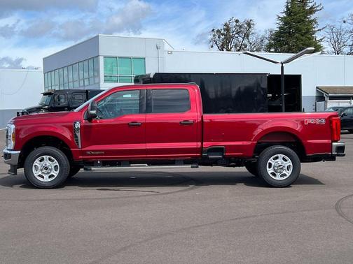 2025 Ford F-350 XLT