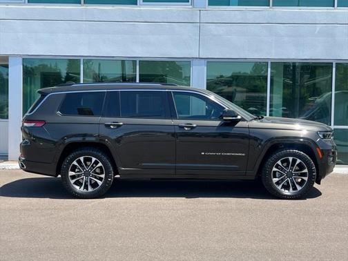 2022 Jeep Grand Cherokee L Overland
