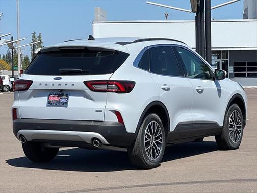 2025 Ford Escape PHEV SE