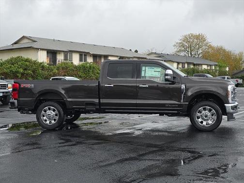 2025 Ford F-350 Lariat