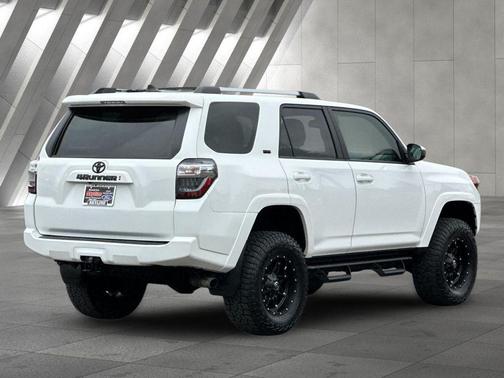 Super White 2021 Toyota 4Runner SR5