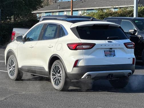 2025 Ford Escape PHEV SE
