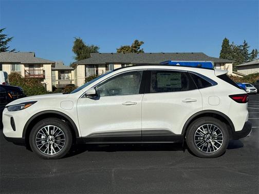 2025 Ford Escape PHEV SE