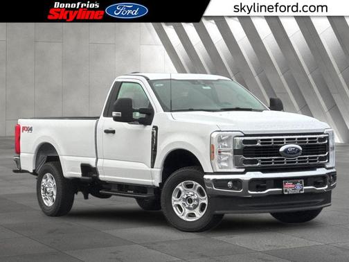 Oxford White 2026 Ford F-350 XLT Truck