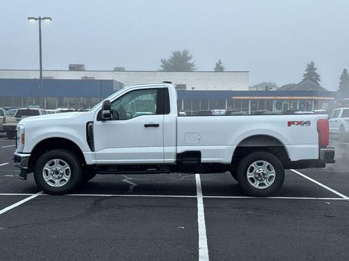 2026 Ford F-350 XLT
