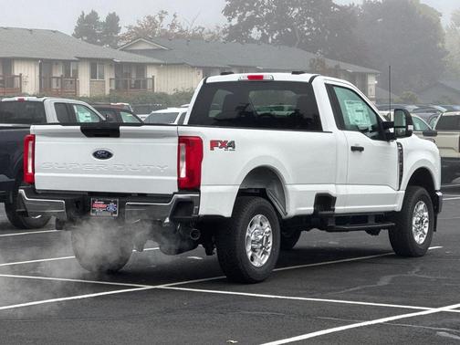 2026 Ford F-350 XLT