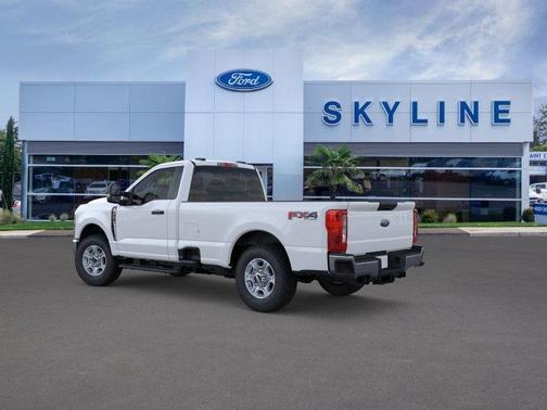 2026 Ford F-350 XLT