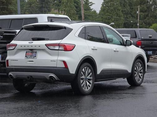 2020 Ford Escape Titanium