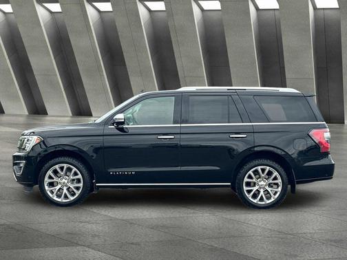 Agate Black Metallic 2019 Ford Expedition Platinum