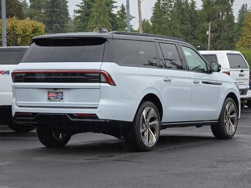 2025 Lincoln Navigator Black Label