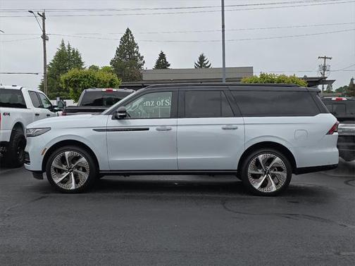 2025 Lincoln Navigator Black Label