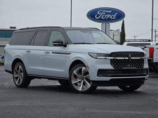 2025 Lincoln Navigator Black Label