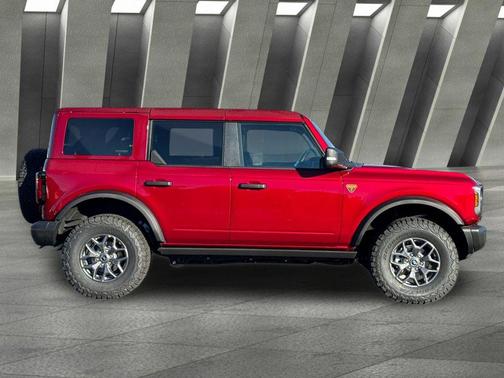 Ruby Red Metallic Tinted Clearcoat 2025 Ford Bronco Badlands