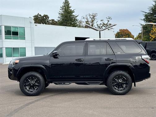 2017 Toyota 4Runner SR5
