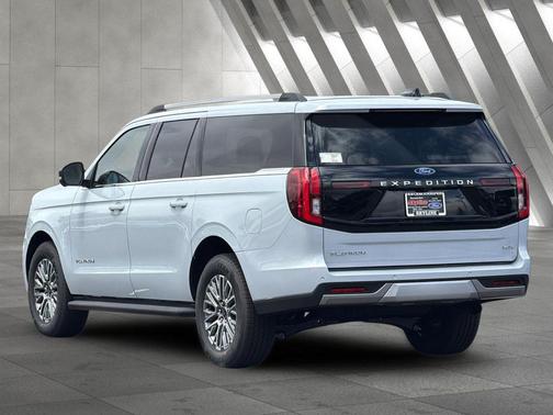 Space Silver Metallic 2026 Ford Expedition Max Platinum