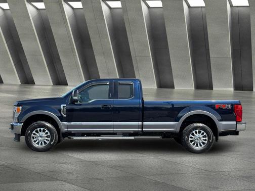 Gray Metallic 2022 Ford F-350 Lariat