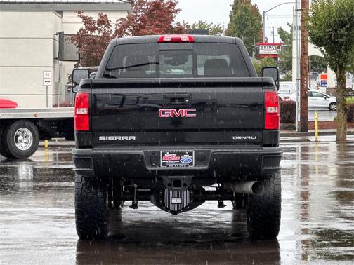 2017 GMC Sierra 2500 Denali