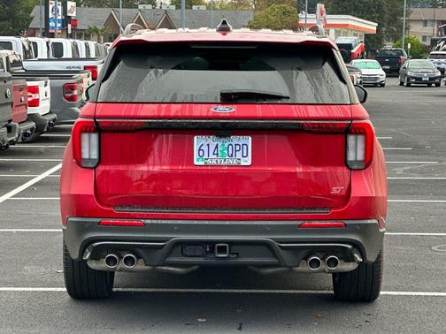 2025 Ford Explorer ST