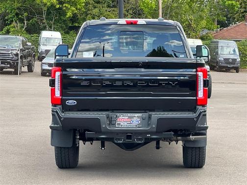 2025 Ford F-350 Platinum