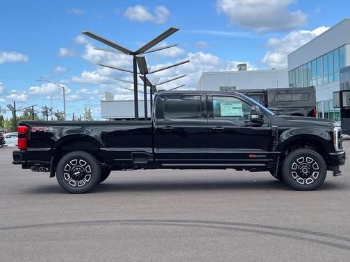 2025 Ford F-350 Platinum