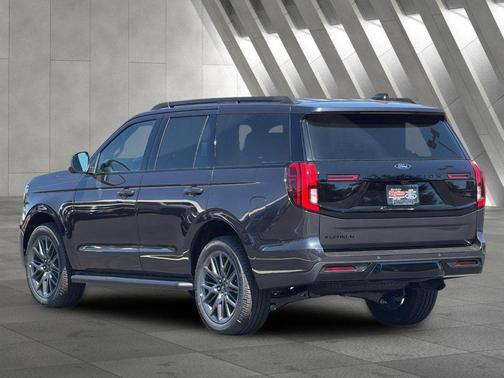 Dark Matter Gray Metallic 2026 Ford Expedition Platinum