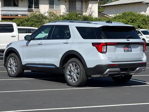 2025 Ford Explorer Platinum