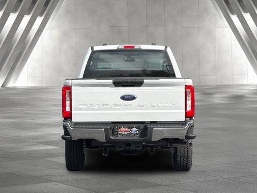 Oxford White 2026 Ford F-350 XL