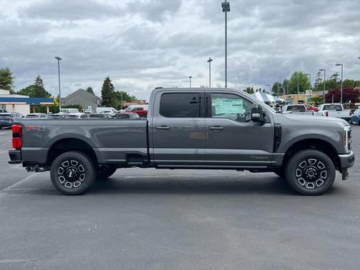 2025 Ford F-350 Platinum