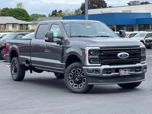 2025 Ford F-350 Platinum