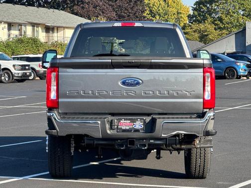 2026 Ford F-350 XLT