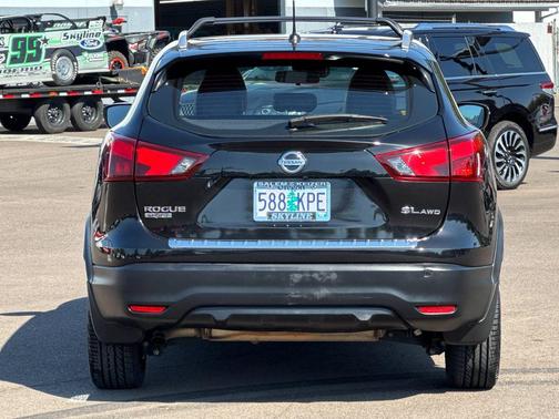 2017 Nissan Rogue Sport SL