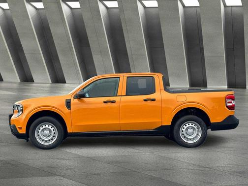 Orange Fury Metallic Tri-Coat 2026 Ford Maverick XL