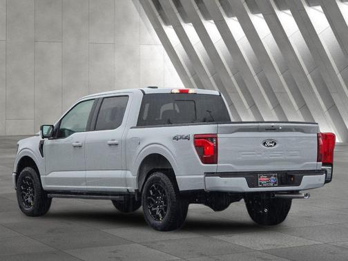 Avalanche 2026 Ford F-150 XLT