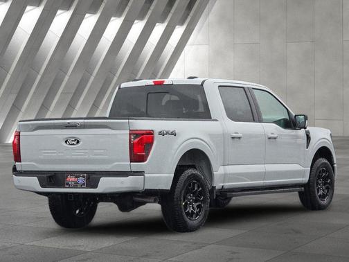 Avalanche 2026 Ford F-150 XLT